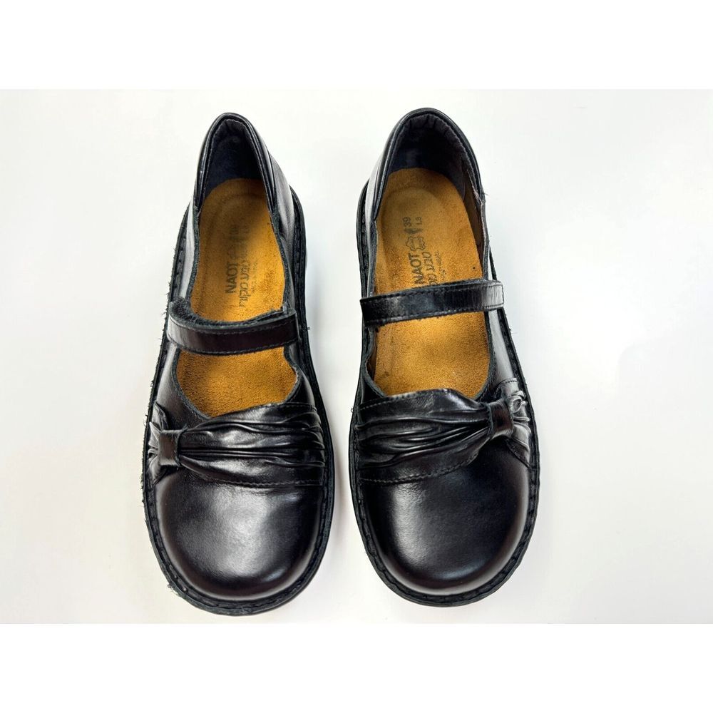 Naot Tone Maryjane Shoe Women 39 US8 EUC Black Leather Strap Cork Footbed